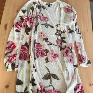 Floral maxi sweater with lace trim